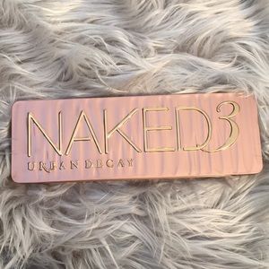 NAKED 3 PALLET 💖🌸 NEVER USED